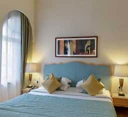 Super Deluxe Room
